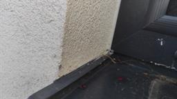 Venkovní parapety - nevhodné provedení okenních parapetů